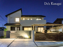 重厚感のある門構え